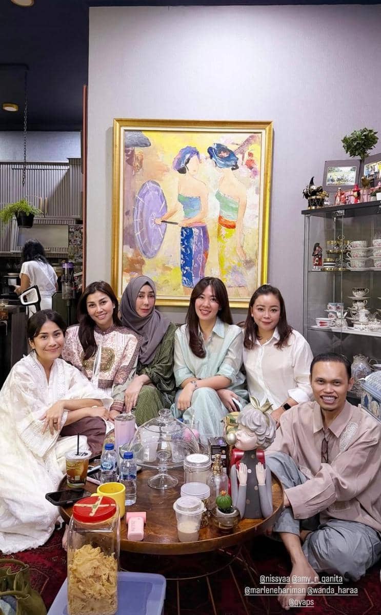 gaya keluarga seleb saat Idul Adha