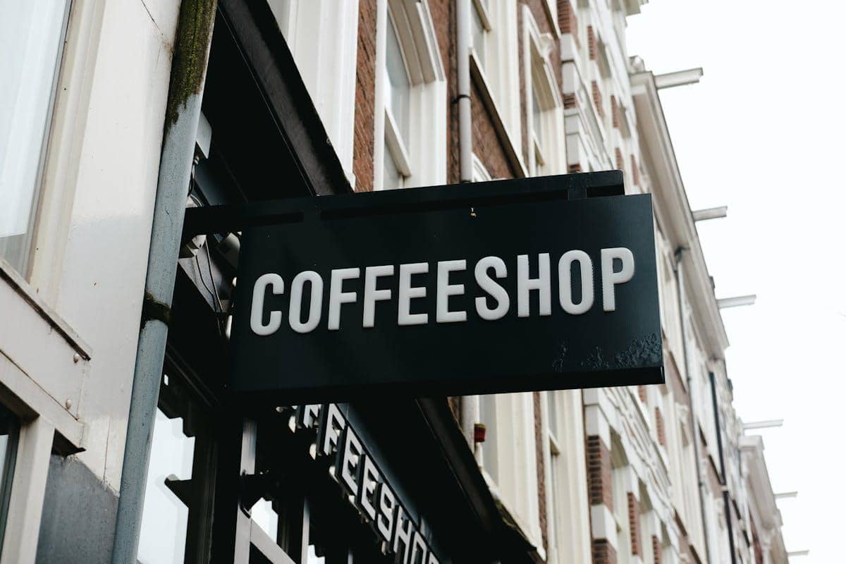 4 Efek Kenaikan Pajak Hiburan terhadap Kelangsungan Bisnis Coffee Shop