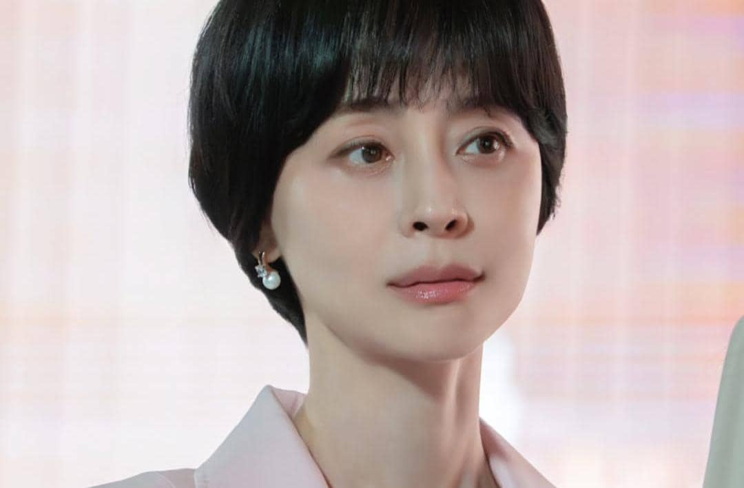 Woo Hee Jin di drama Sold Out on You