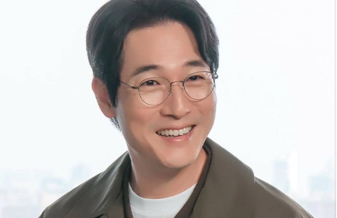 Kim Young Jae di drama Sold Out on You