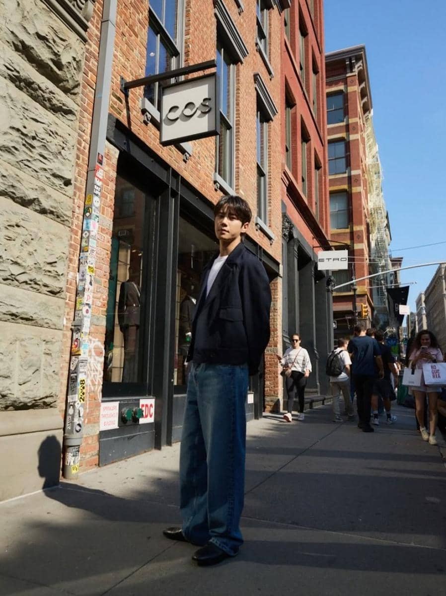inspirasi mix and match ala Lee Jun Young 