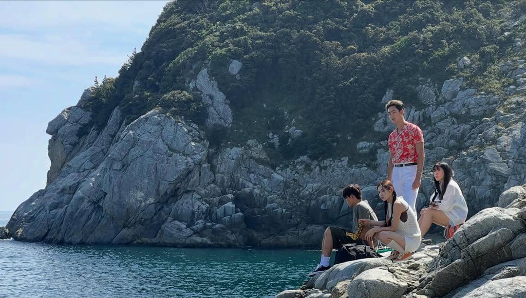 Still cut drama Azure Spring.