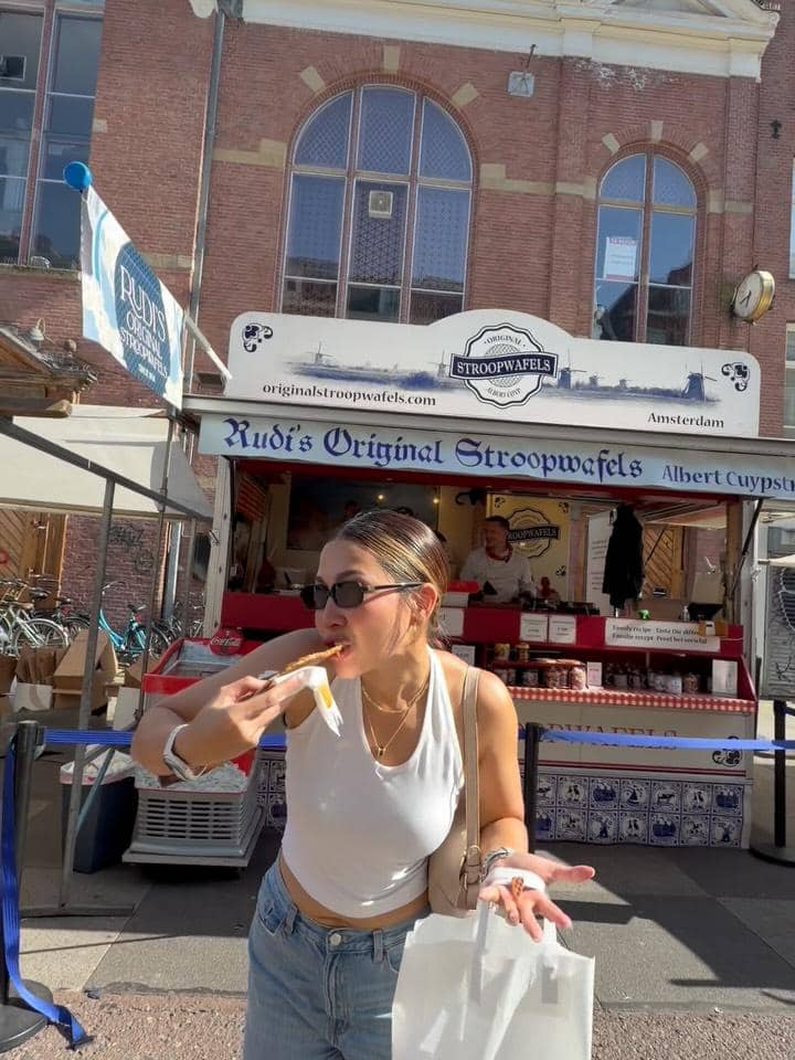 Ganindra Bimo dan Andrea Dian jalan-jalan di Amsterdam
