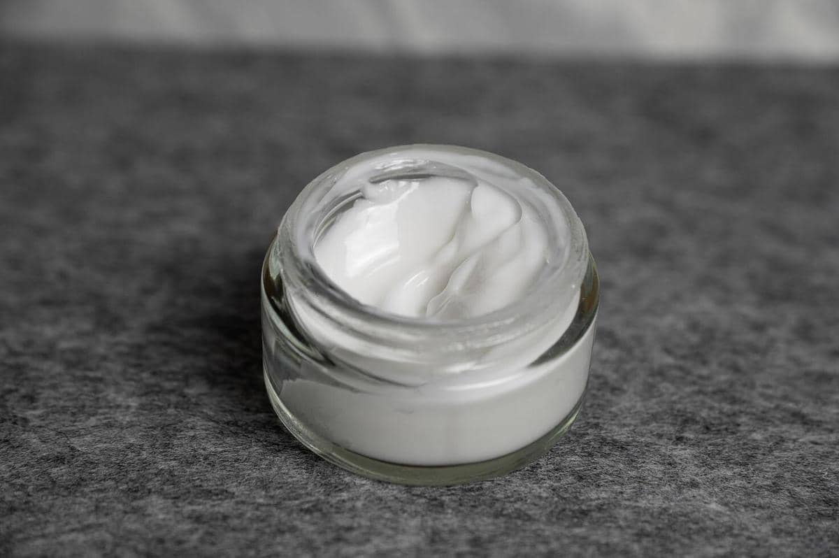 5 Rekomendasi Moisturizer untuk Kulit Kering, Finishnya Melembapkan
