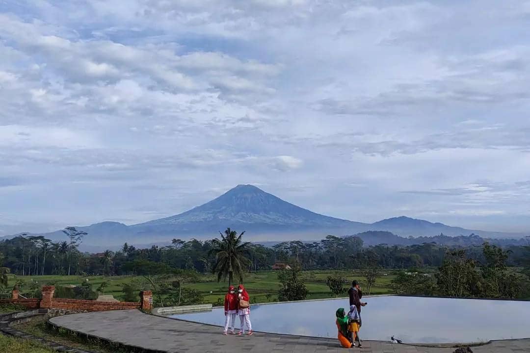 Panorama dari Watu Putih View Magelang