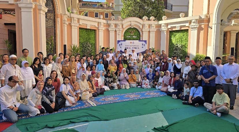 KBRI Roma Bagi-Bagi Bingkisan Kurban ke WNI dan Diaspora