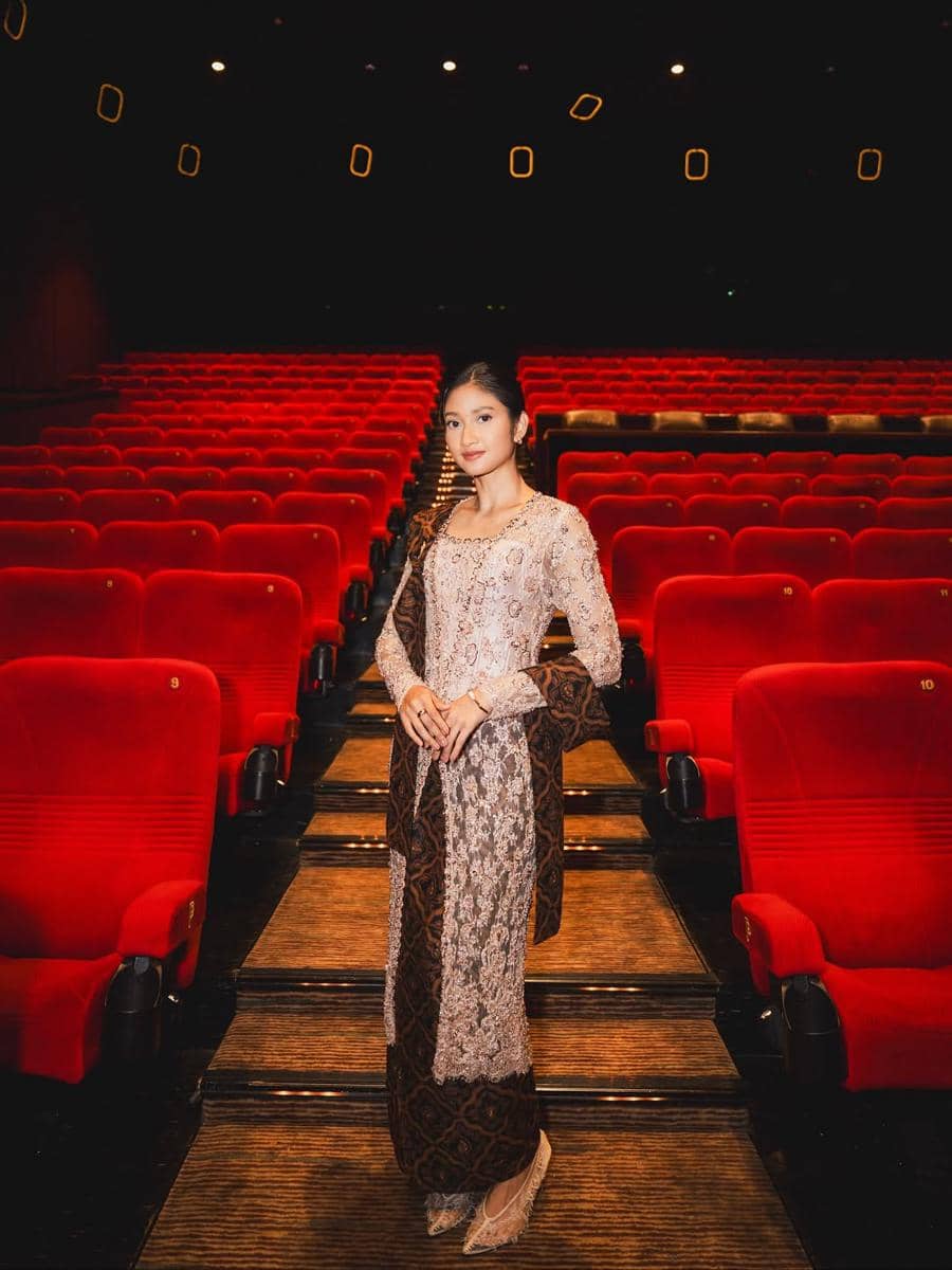 koleksi kebaya ala Claresta Taufan