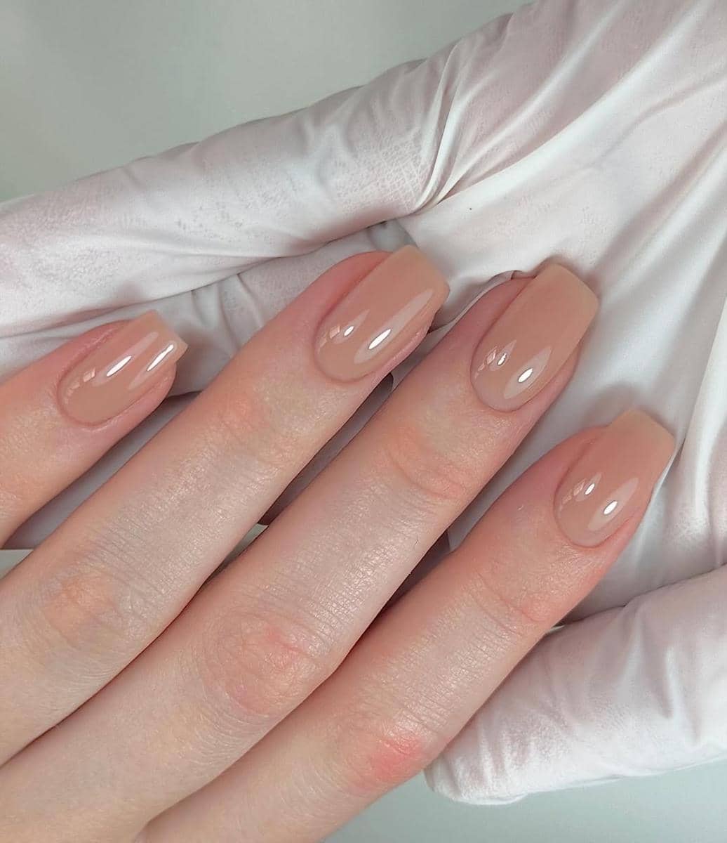 inspirasi nail art warna beige