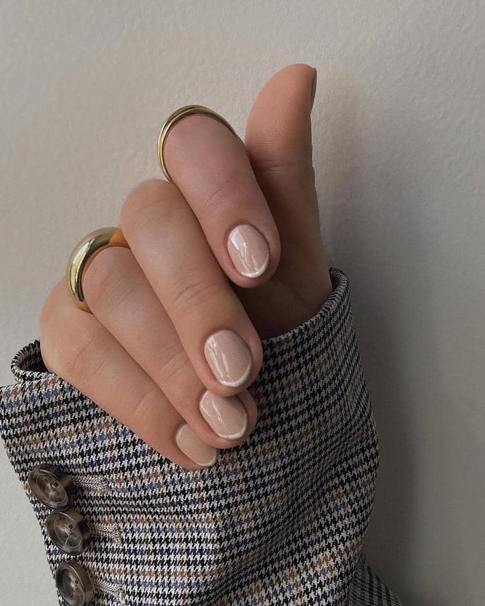 inspirasi nail art warna beige