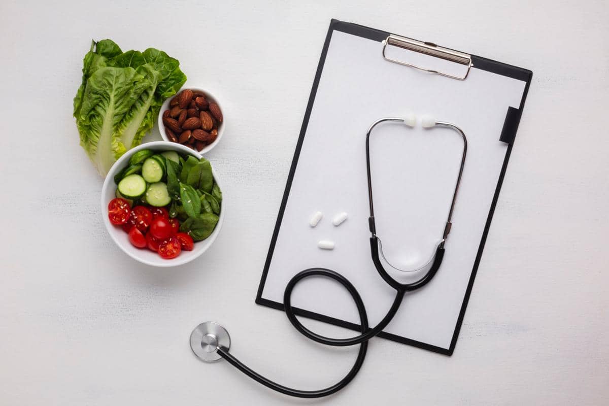 ilustrasi makanan dan obat