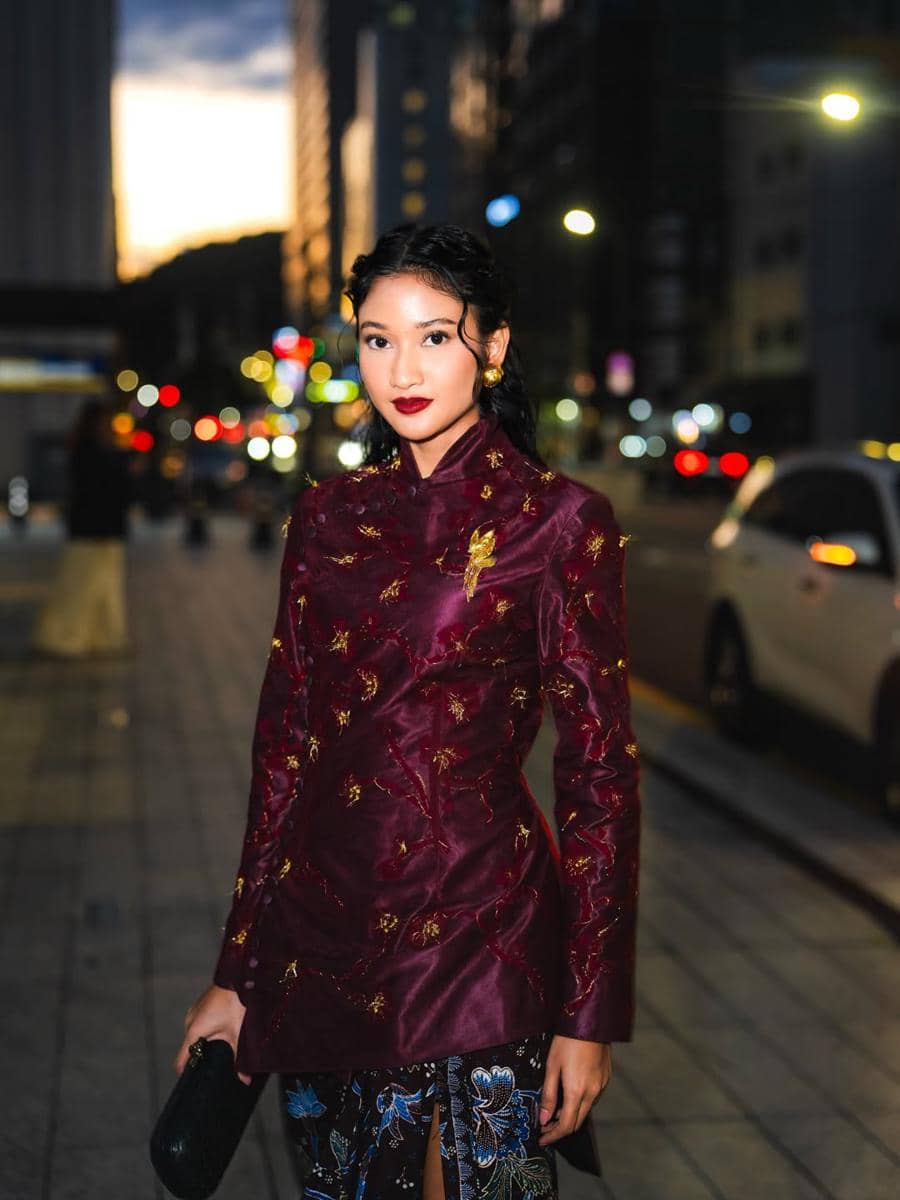 koleksi kebaya ala Claresta Taufan