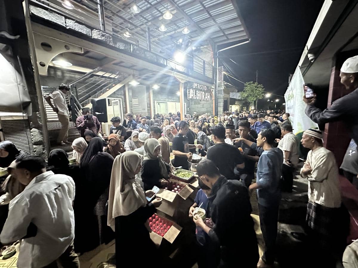 Satu Sapi Jadi Rawon, Masjid Al Hijrah Gelar Mukbang Sapi Sekampung