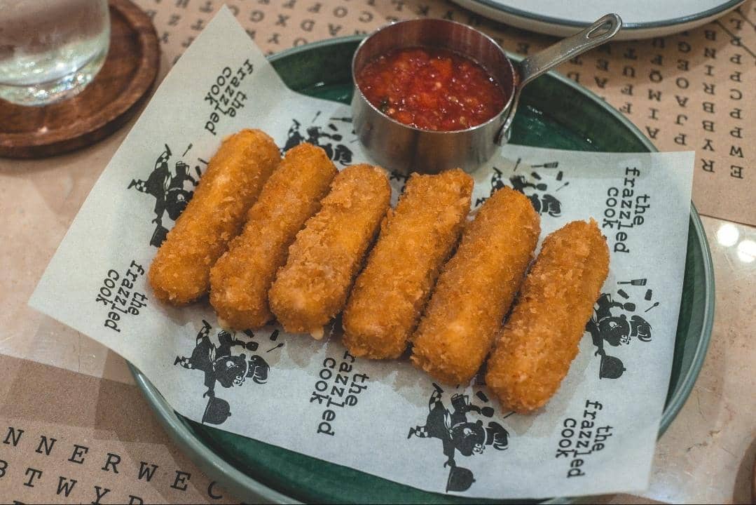 ilustrasi mozzarella goreng