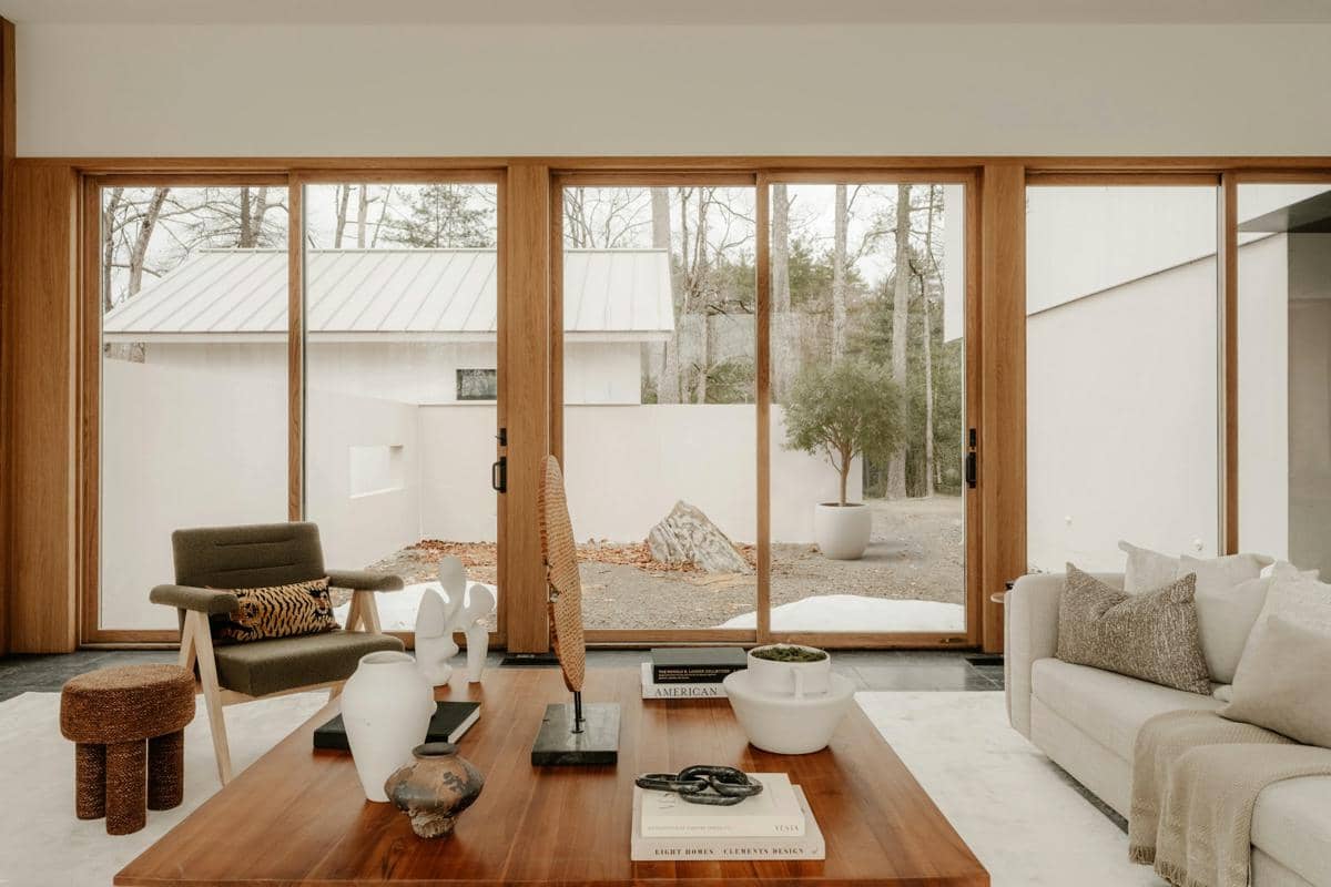 ilustrasi interior rumah dengan sliding door
