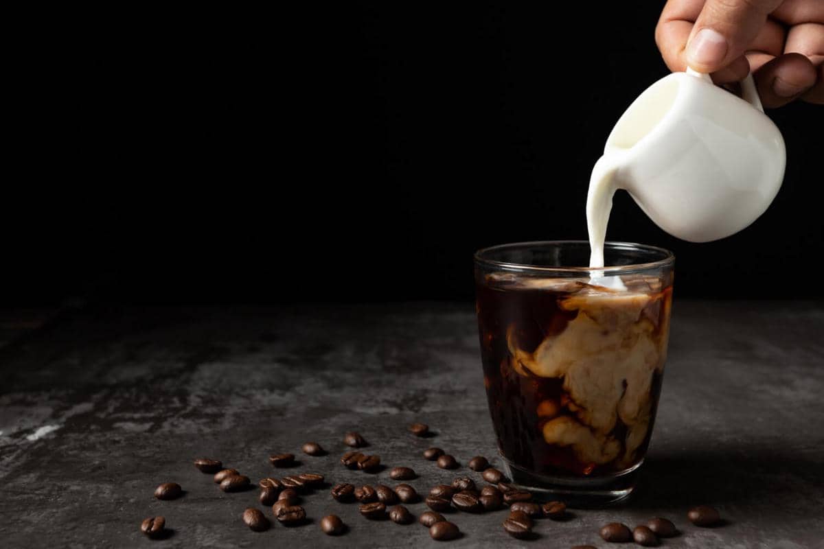 Bingung Pilih Teh atau Kopi? Ini Minuman Terbaik untuk Kesehatan