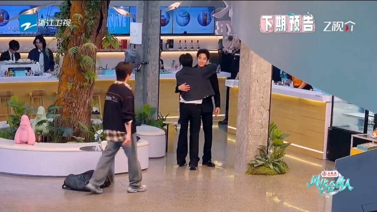 potret anggota WayV reunian dengan Winwin