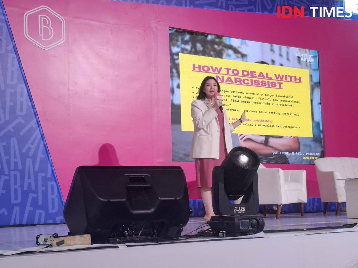 Gimana Caranya Menghadapi Orang Narsis? Ini Kata Psikolog!