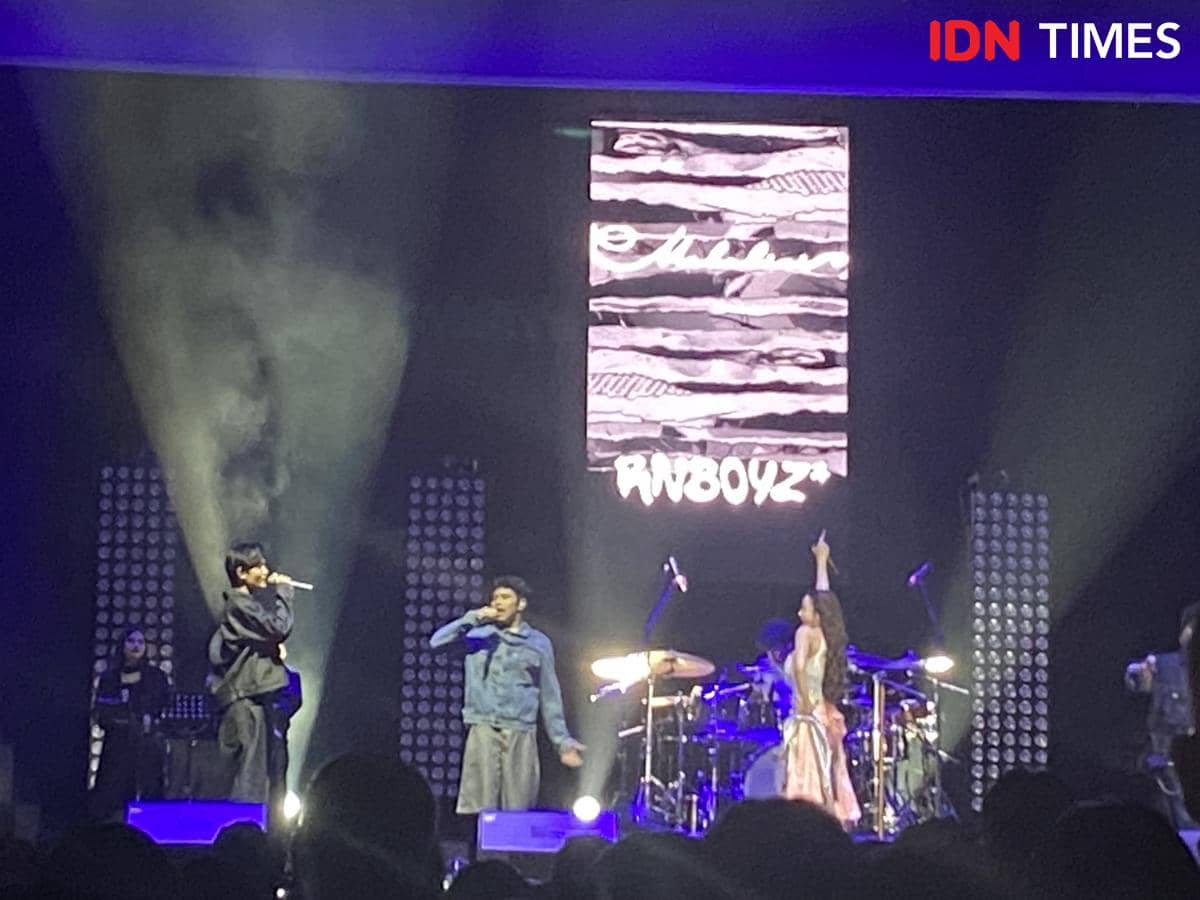 Mahalini Bawa RnBoyz ke Java Jazz, Gemas Sempat Gantian Mic sama Njan