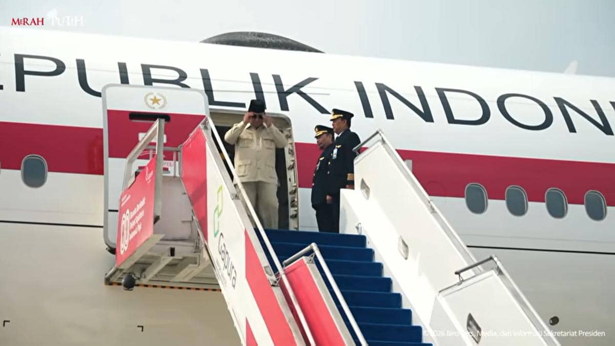 Prabowo Tiba di Halim Usai Lawatan ke Prancis