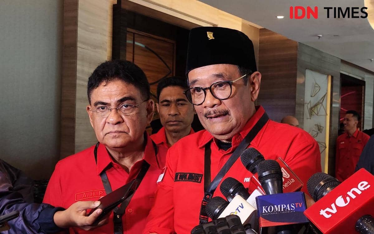 Djarot PDIP Dorong DPR Gunakan Hak Menyatakan Pendapat soal Ijazah Gibran