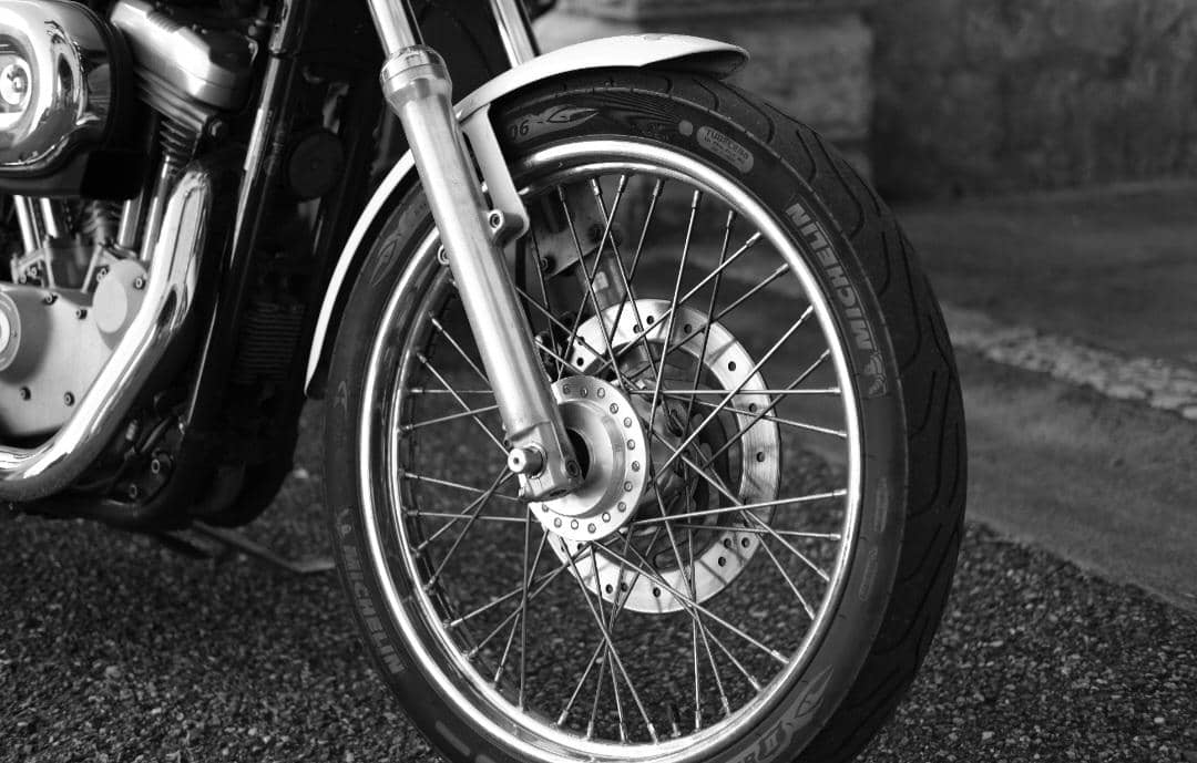pelek motor (pexels.com/Pol QUIMERC'H)
