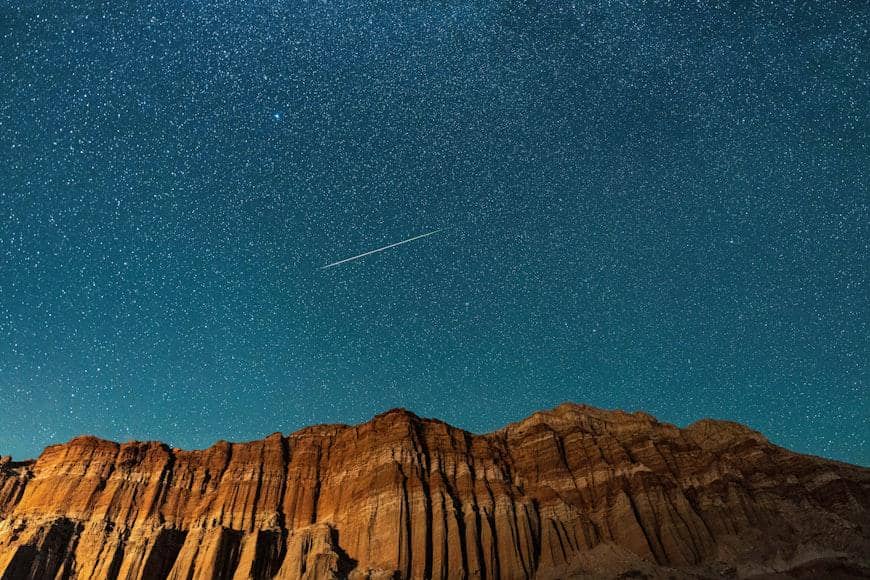 ilustrasi hujan meteor Bootids