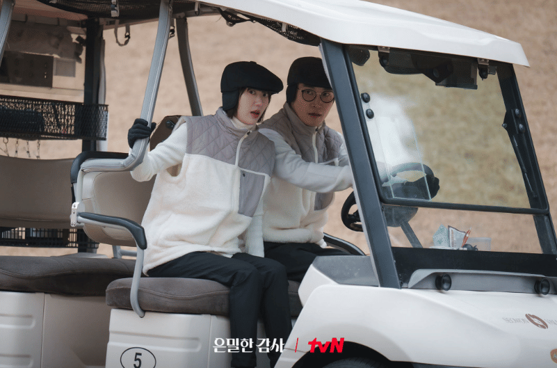 Park Joo Hee dan Jang In Sub di drama Filing for Love