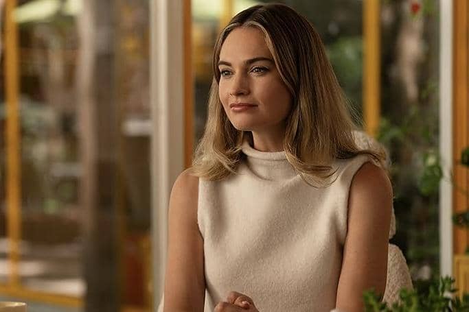 5 Buku Favorit Lily James yang Bisa Mengubah Cara Pandangmu