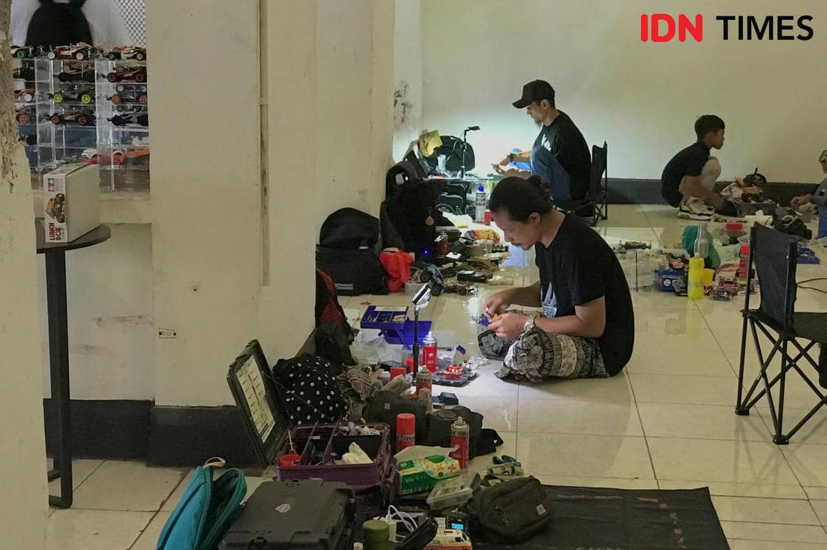 Komunitas Tamiya klasik dari Surabaya dan Malang berkumpul dalam ajang Classic Endurance. 