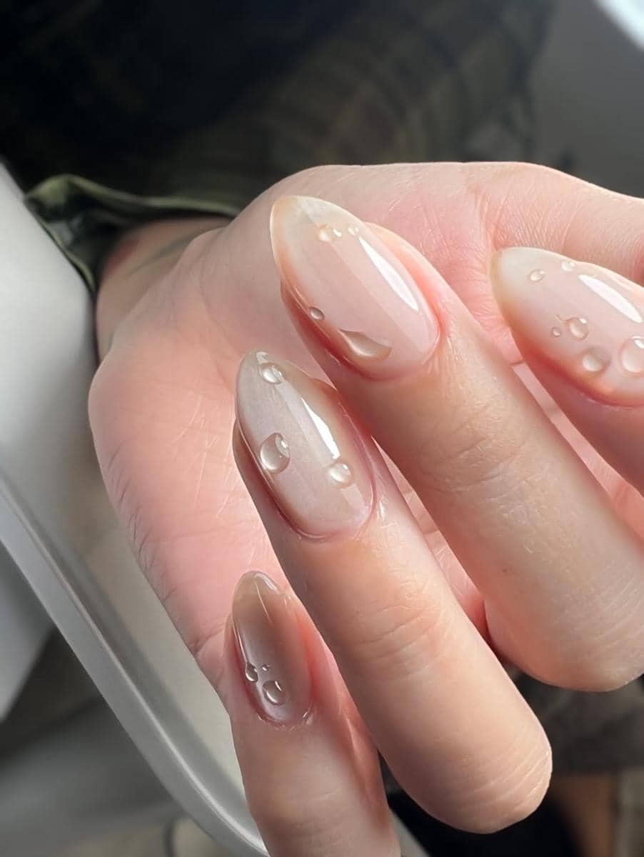 Inspirasi nail art "wet nail"