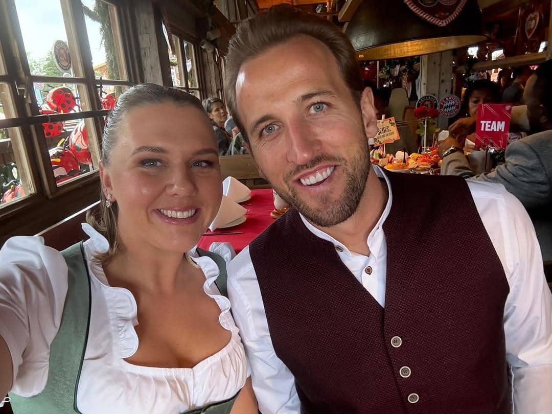 Pelajaran Cinta Harry Kane dan Katie Goodland, Pasangan Suportif!