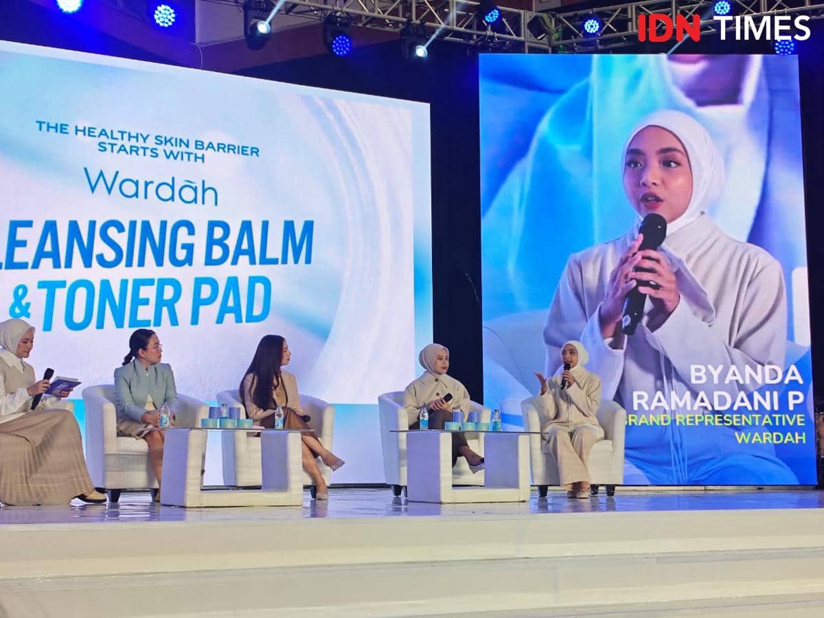 Byanda Ramadani Prijono, Brand Building Wardah pada momen “The Healthy Skin Barrier Starts with Wardah Cleansing Balm & Toner Pad” di acara