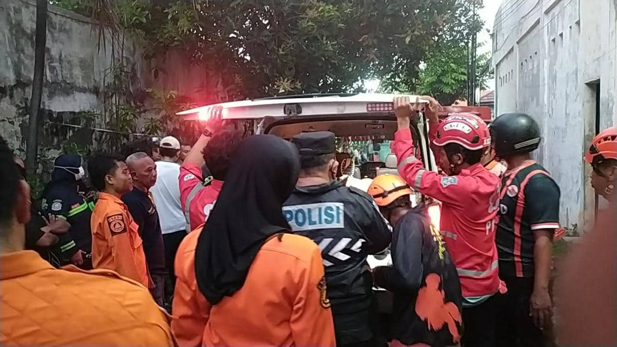 Terjebak Api di Lantai Dua, Lansia Tewas di Depan Kamar Mandi