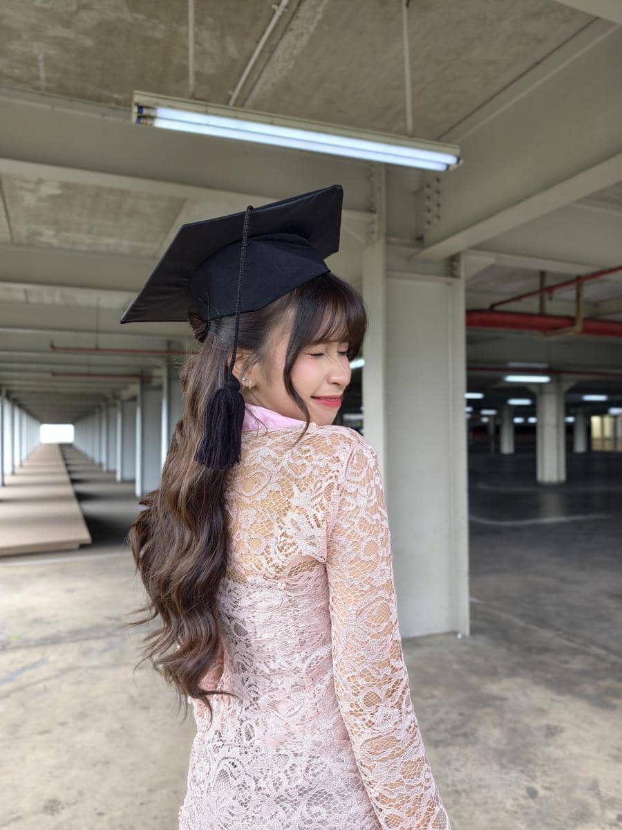 Olla JKT48 wisuda sarjana