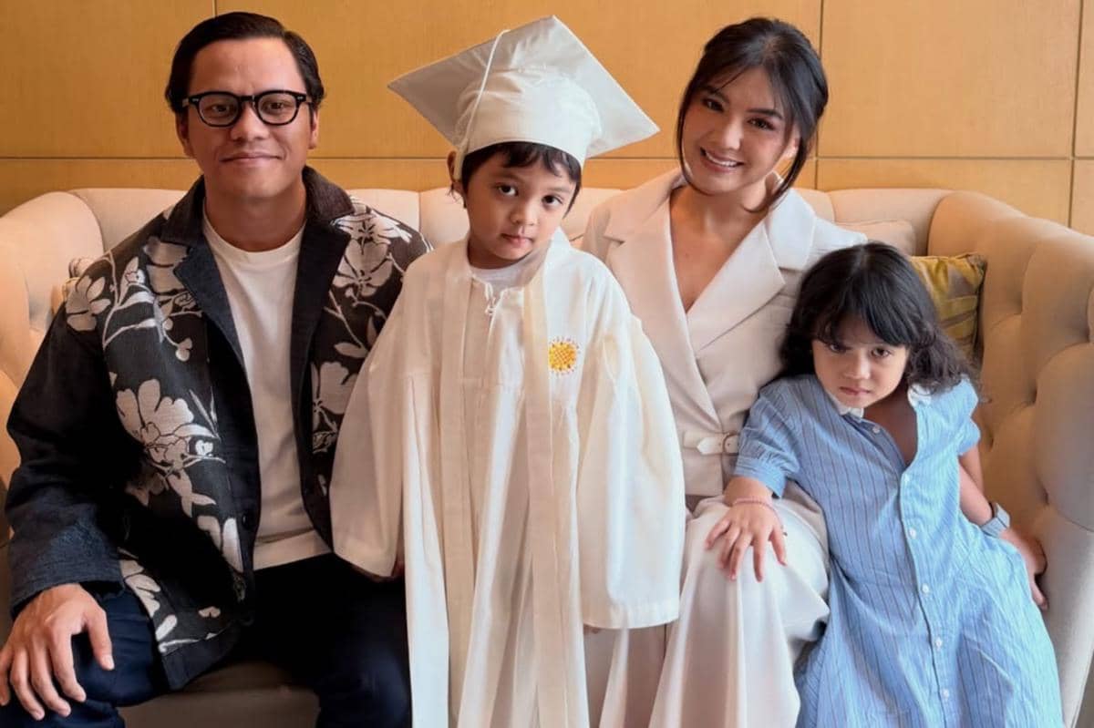7 Potret Wisuda TK Ibrahim, Anak Arief Muhammad dan Tiara Pangestika