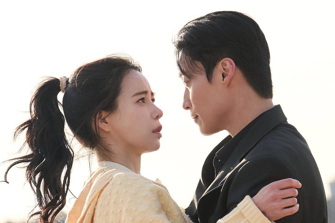 7 Sisi Romantis Cha Se Gye pada Shin Seo Ri di My Royal Nemesis