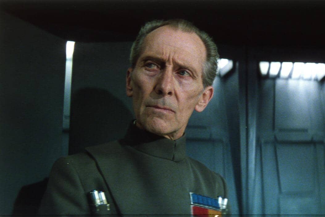 cuplikan Peter Cushing dalam film Rogue One: A Star Wars Story (2016)
