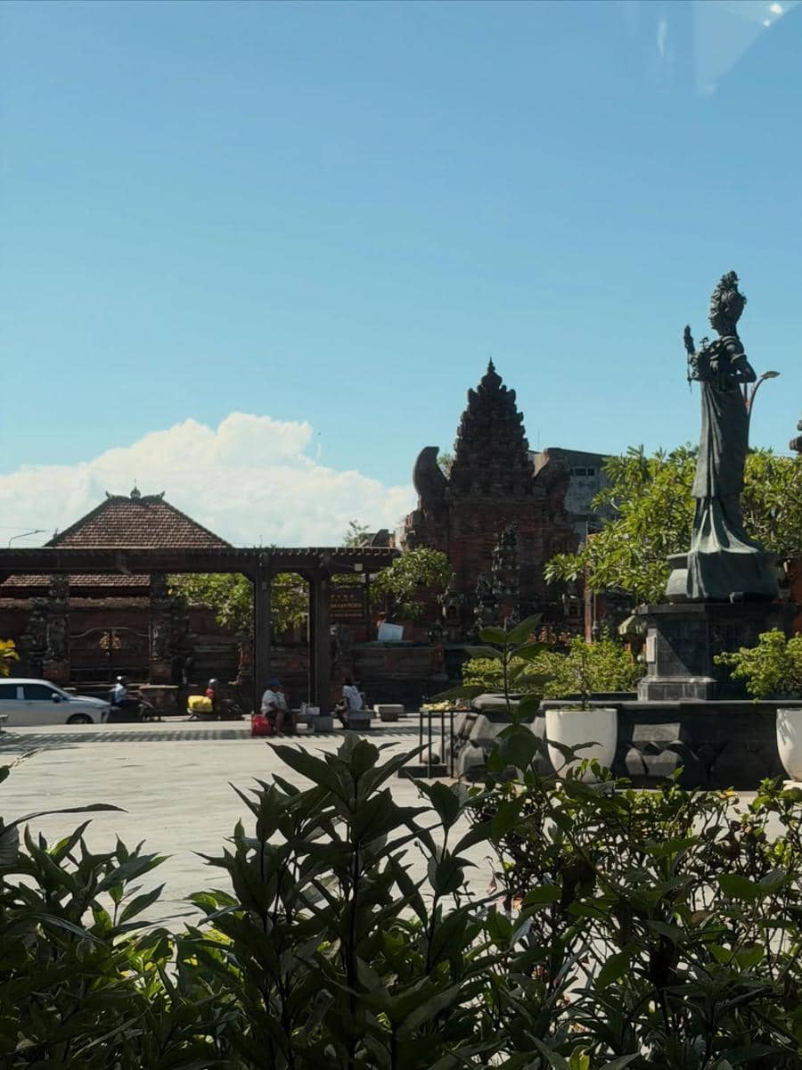 potret liburan Greg Hsu di Bali