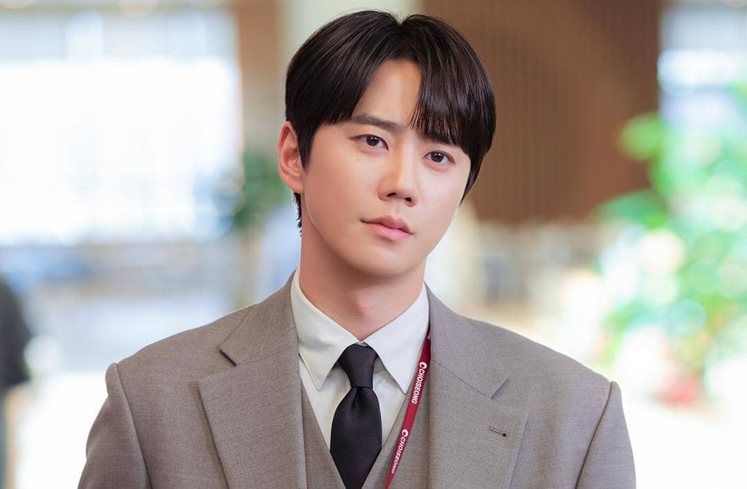 3 Drakor Lee Jun Young tentang Bisnis, Terbaru Reborn Rookie