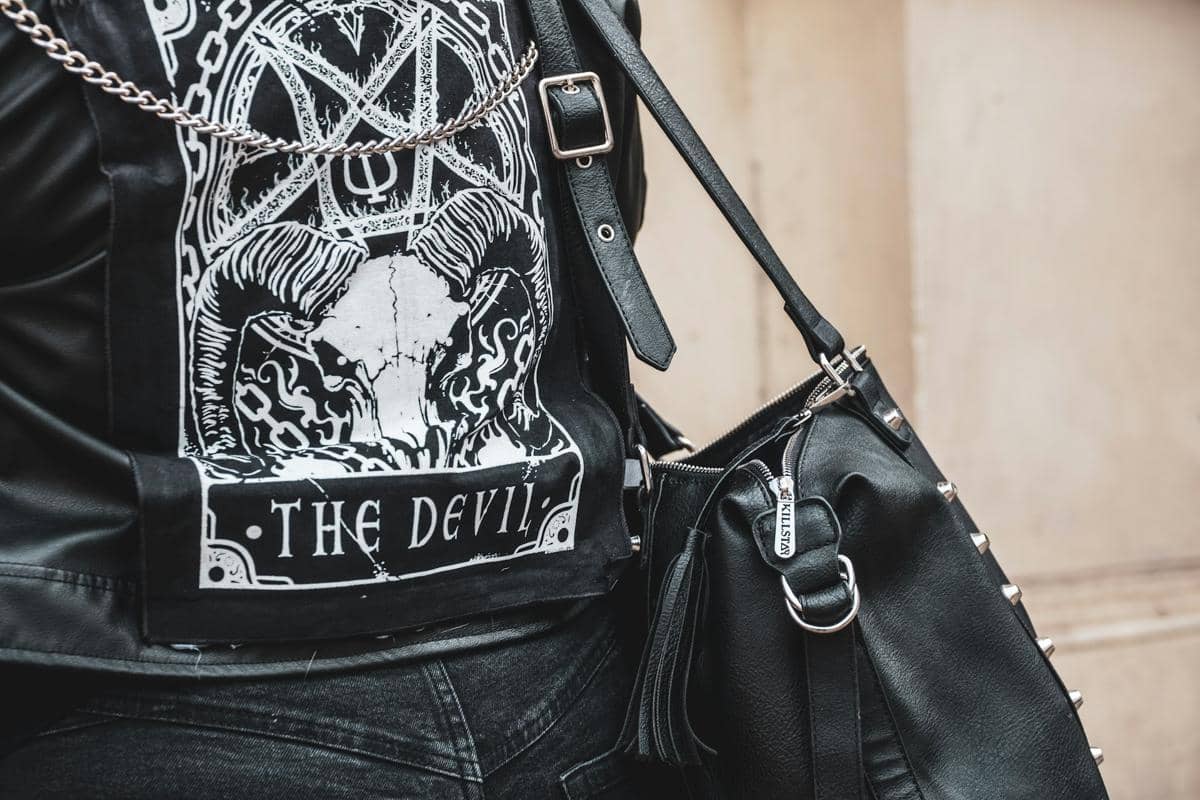 Kepercayaan Satanik.