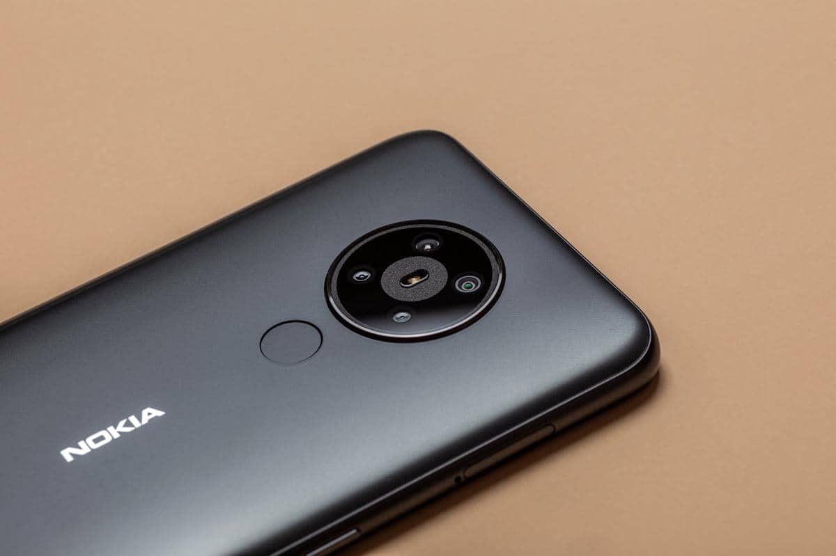 ilustrasi smartphone Nokia, perusahaan teknologi