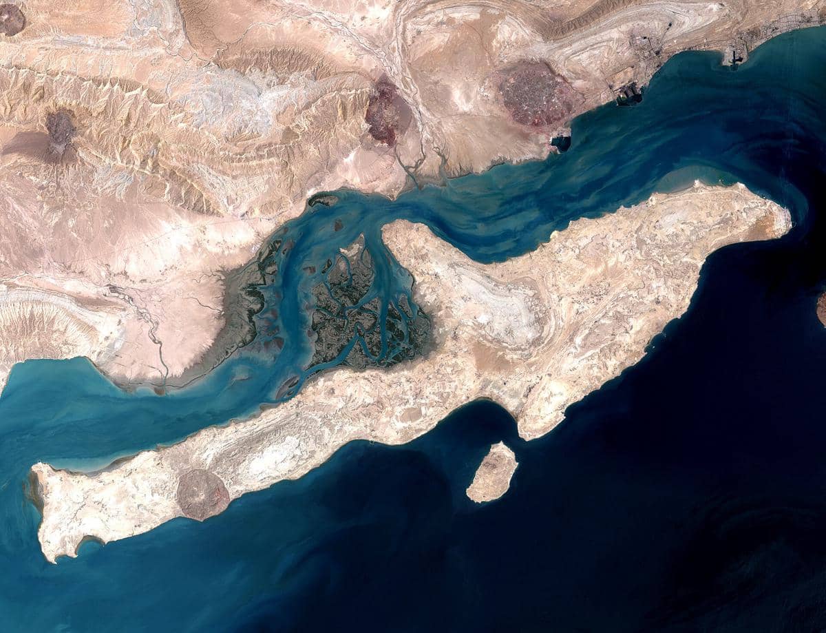 AS Serang Tiga Pulau Iran di Selat Hormuz