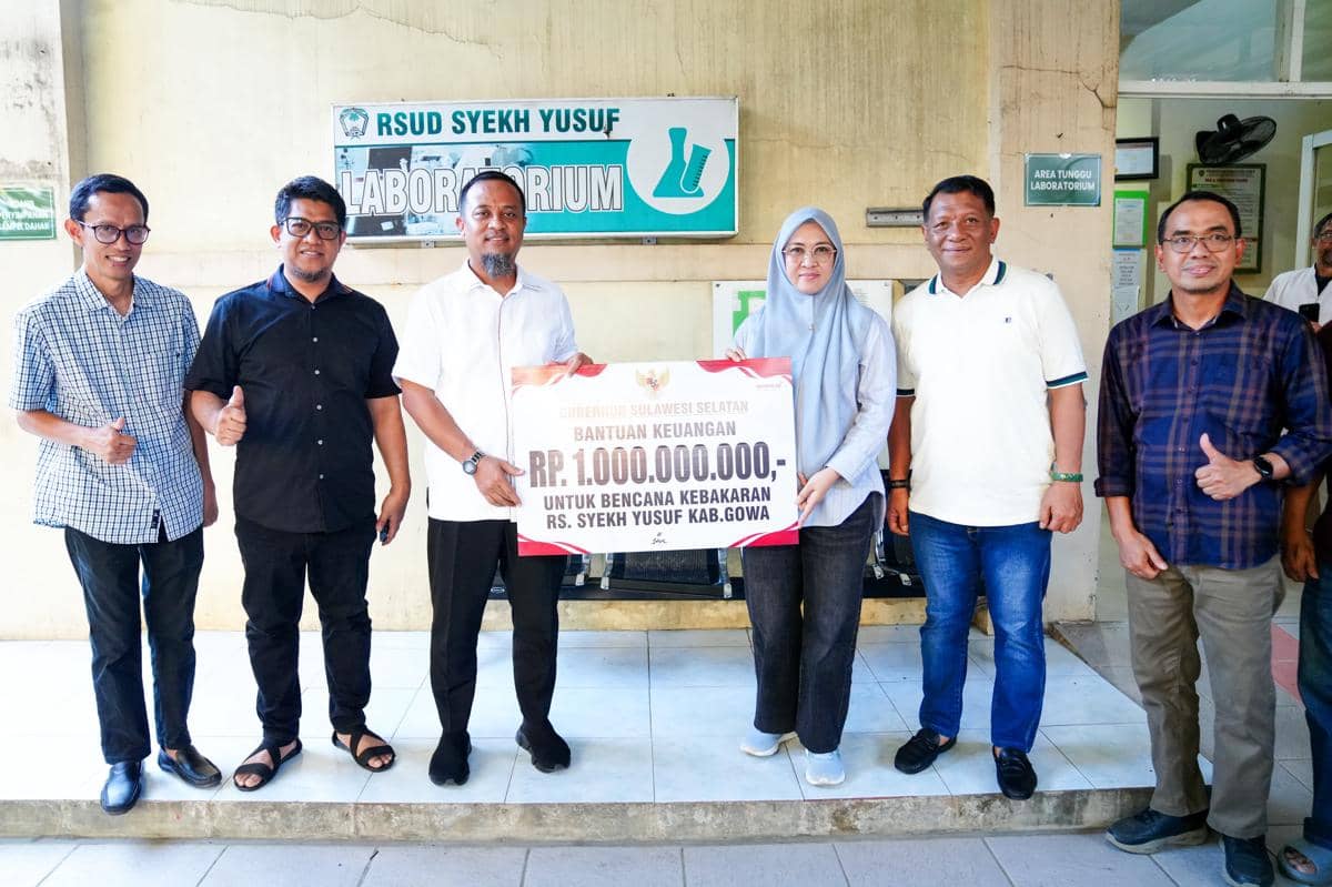 Gubernur Sulsel Serahkan Rp1 Miliar untuk Pemulihan RSUD Syekh Yusuf