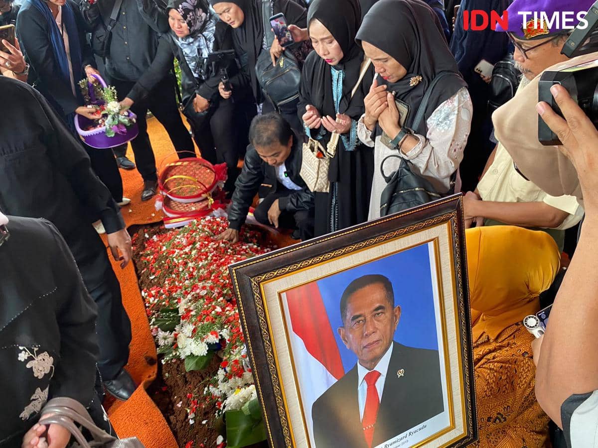 Alasan Jokowi Tak Hadiri Persemayaman hingga Pemakaman Ryamizard Ryacudu