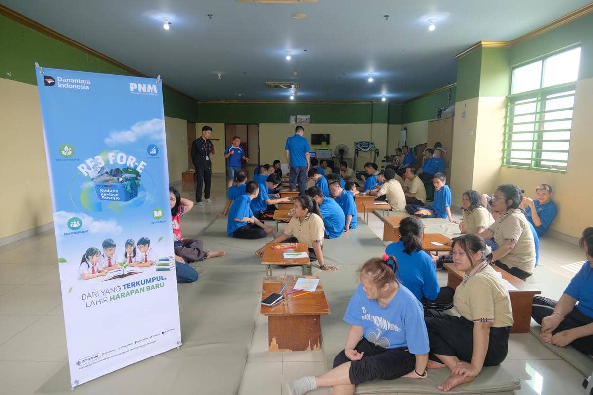PNM Inisiasi Penyaluran Pakaian RE3 For-E untuk Disabilitas dan Lansia