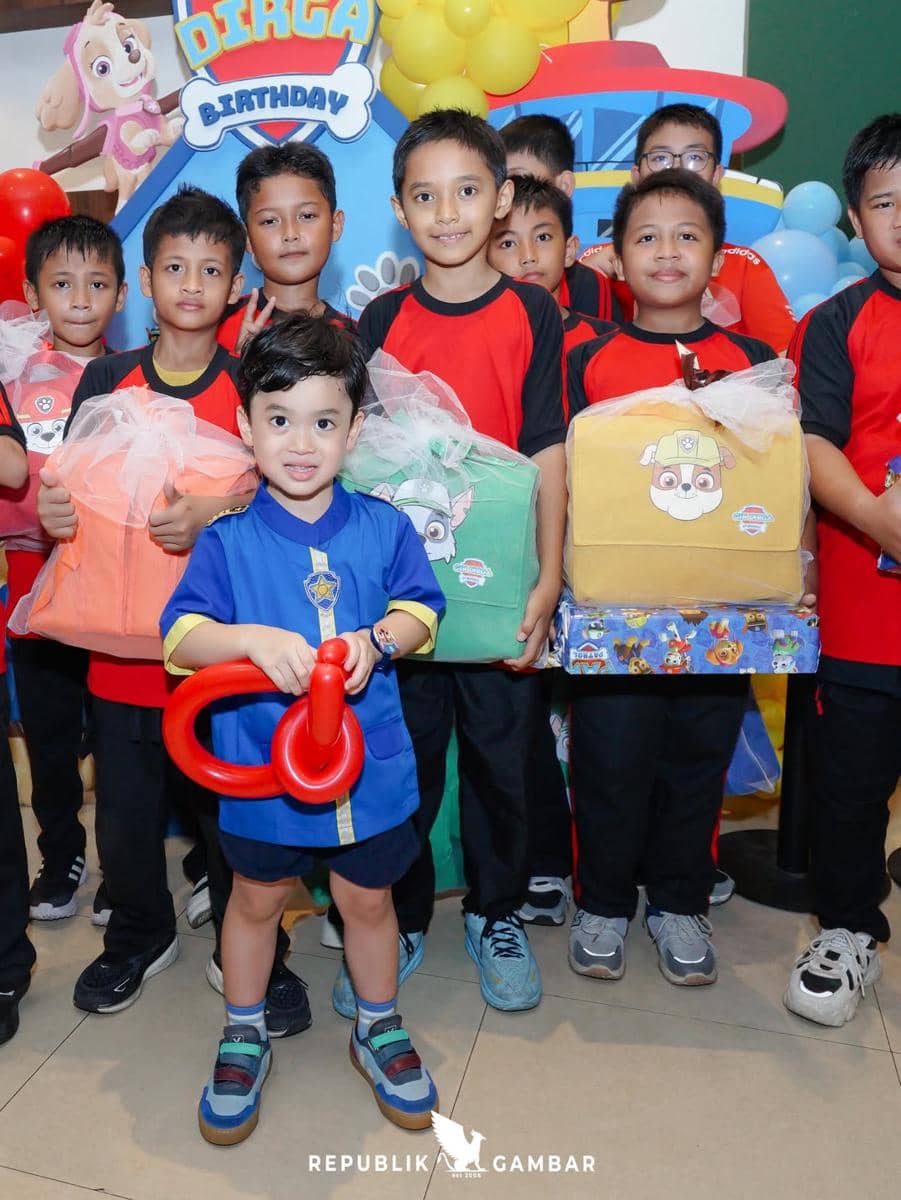 Ulang tahun anak Gilang Dirga