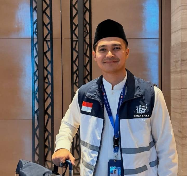 potret Aiman Ricky jadi petugas haji 2026