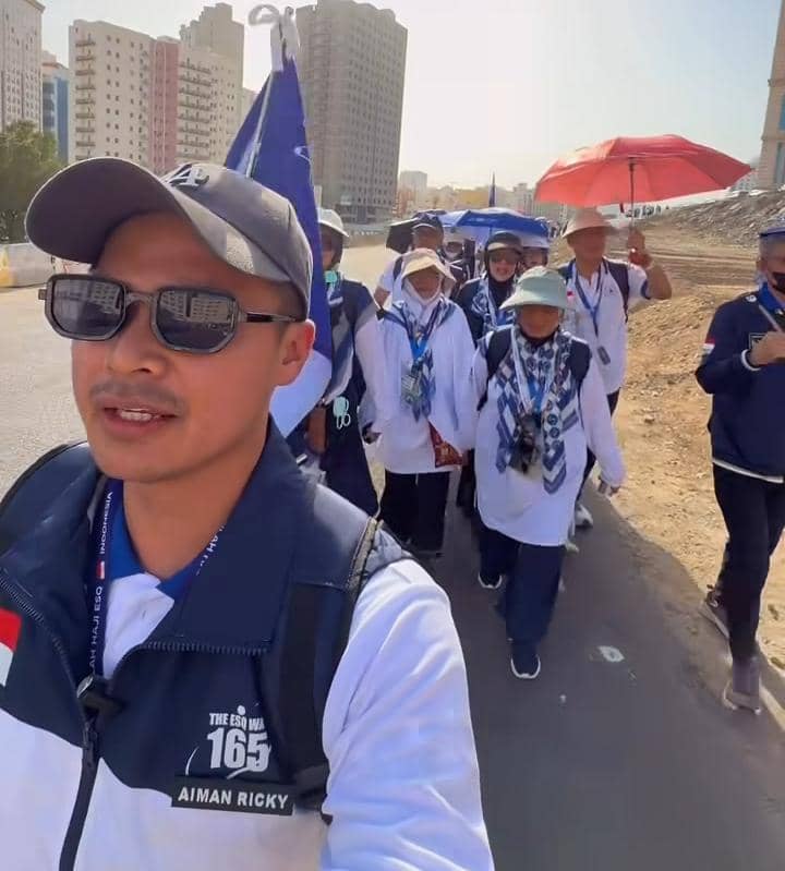 potret Aiman Ricky jadi petugas haji 2026