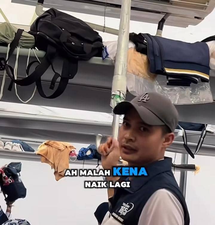 potret Aiman Ricky jadi petugas haji 2026