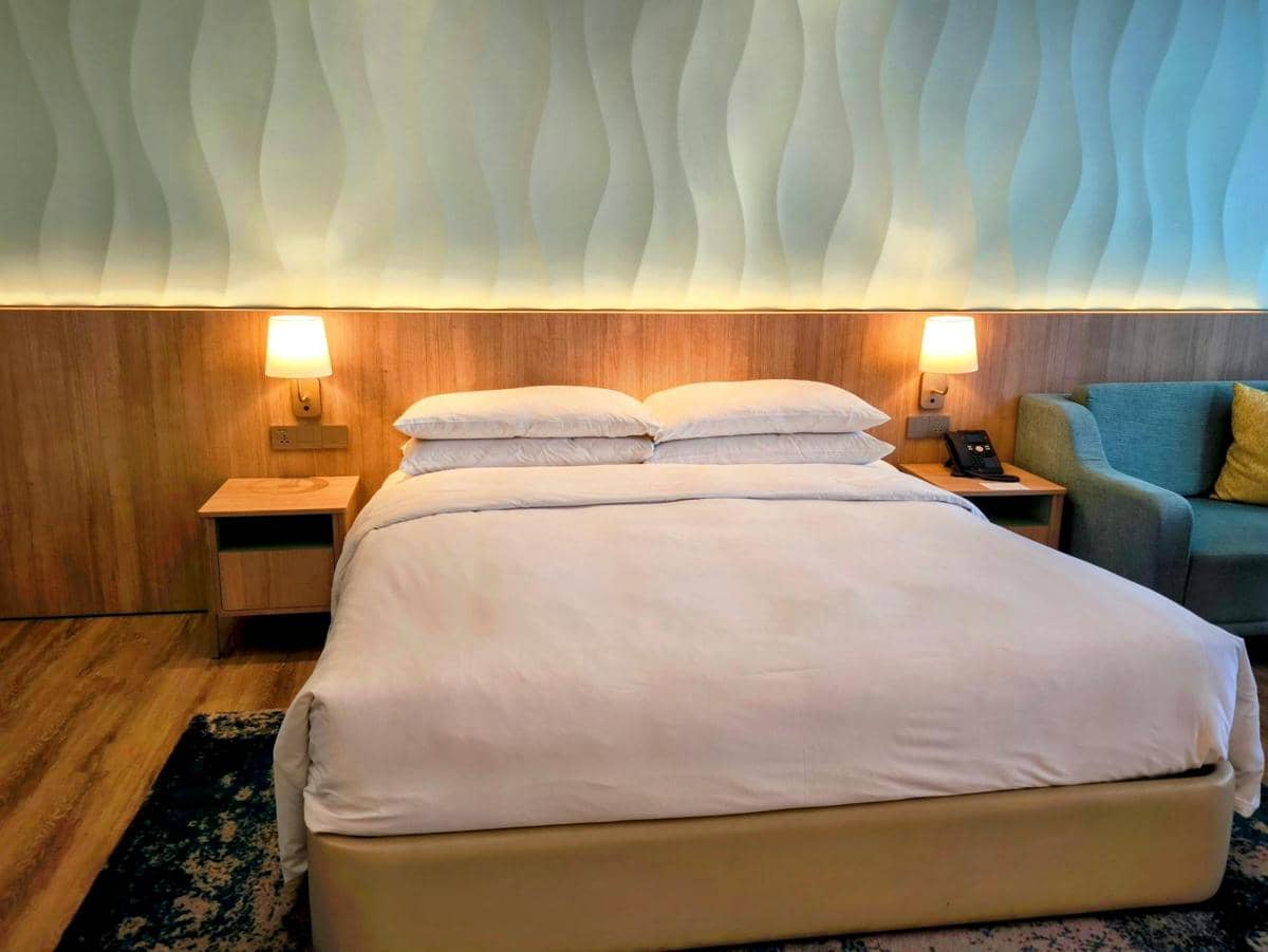 5 Alasan Karpet Tebal Gak Disarankan untuk Kamar Orang Tua